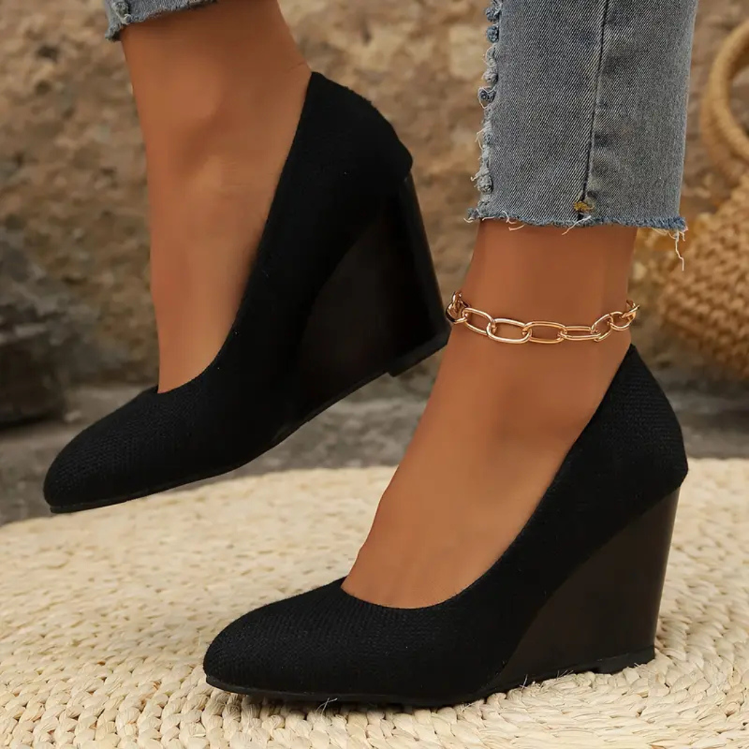EleganStep: Tacones de Cuña Chic & Confort