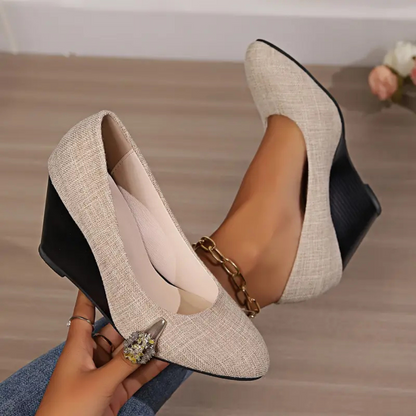 EleganStep: Tacones de Cuña Chic & Confort